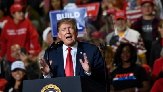 Trump to declare 'emergency' over Mexico border wall 