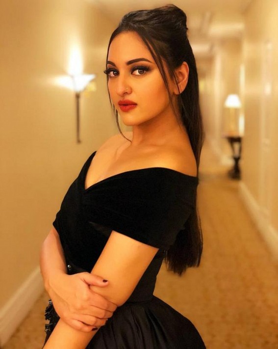 Case of fraud filed against Sonakshi, actress may take legal action