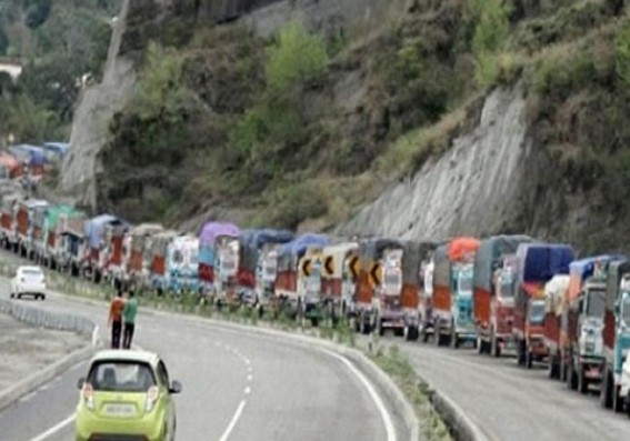 Over 1,000 tankers with petroleum products reach Kashmir Valley