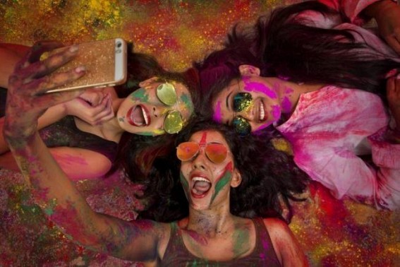 Ways to protect skin, hair on Holi