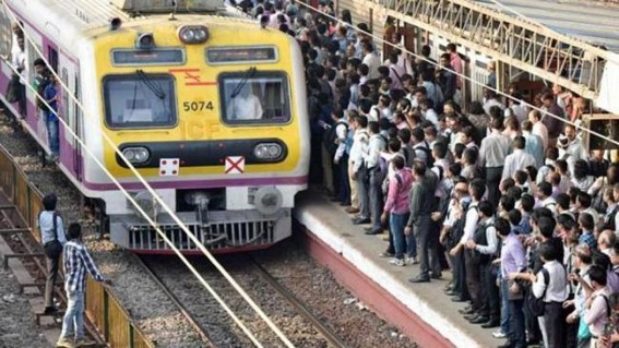 Mumbai commuters to candidates: Catch me if you can!
