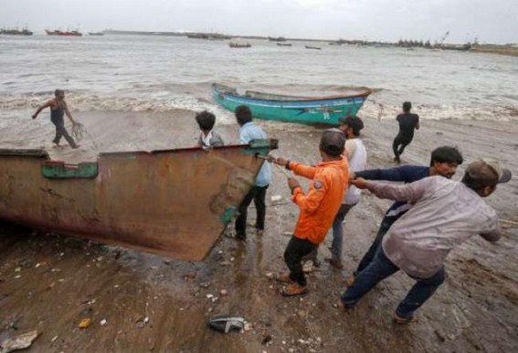 Cyclone Vayu won't make landfall in Gujarat: IMD 