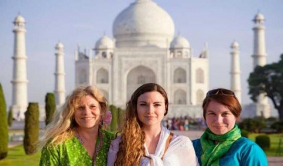 Tourism Ministry to woo foreigners with foreign language sign boards, slashed visa fees