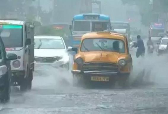 3 injured, flight, train services hit as rains lash Bengal
