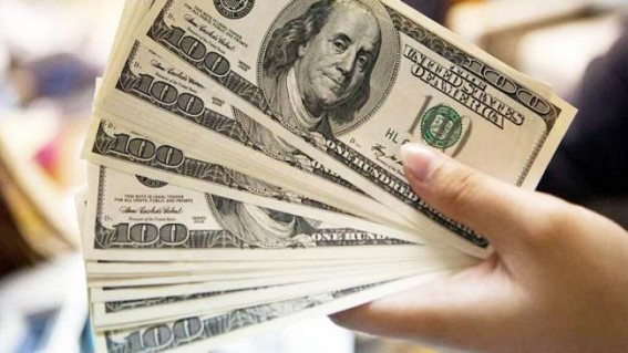 US dollar declines amid economic data