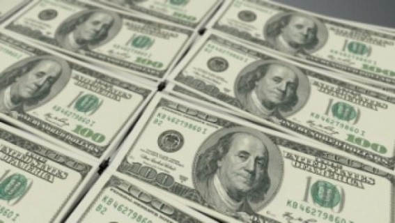 US dollar declines ahead of Fed decision