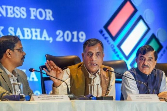 EC Lavasa's wife in trouble over IT notice
