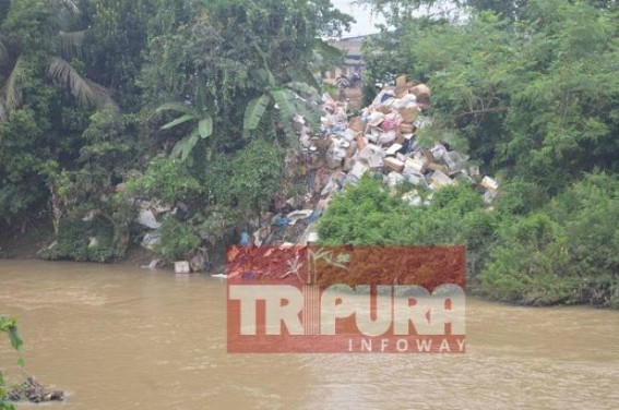 Behind Swachh Bharat photoshoot, reality exposed