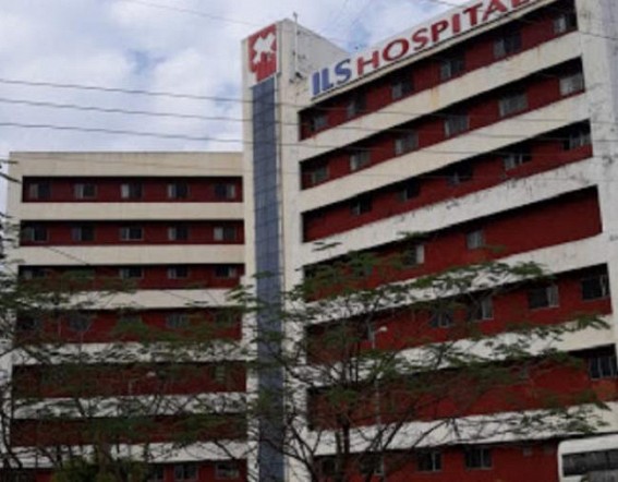 Govt Doctors visited ILS Hospital latenight, avoided to brief before media, escaped from backdoor 