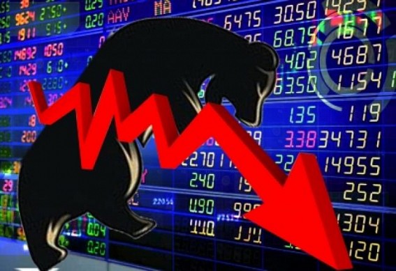 Moody's upsets investors' mood, Sensex loses 330 pts 