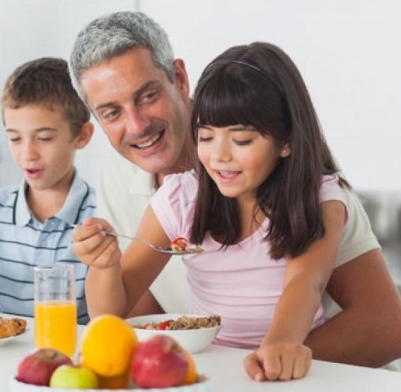 Kids who miss breakfast get lower grades: Study