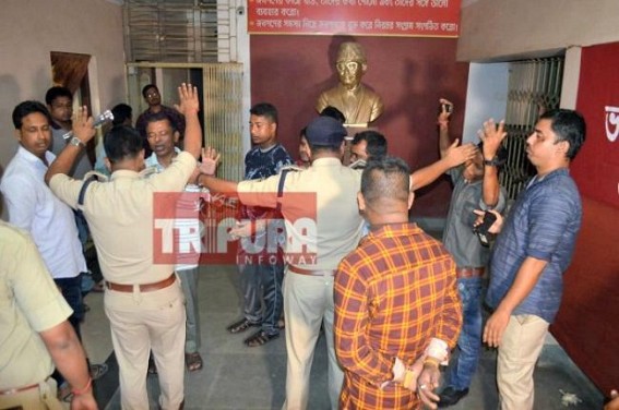 Lesson learnt from Melarmath raids : â€˜Before search operation, people must check police officials  firstâ€™