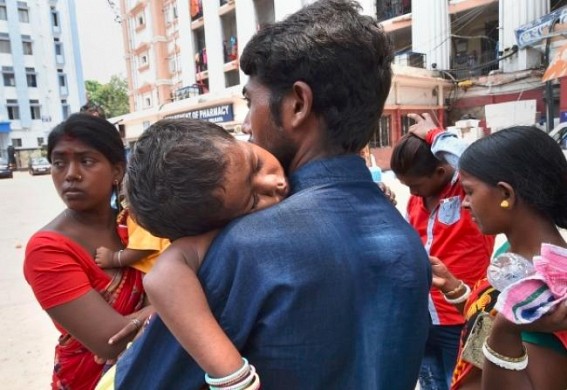 Doctors' Strike : Indian Medical Association supports Students protest, Doctors across Nation boycott duties Doctors' Strike : Indian Medical Association supports Students protest, Doctors across Nation boycott duties