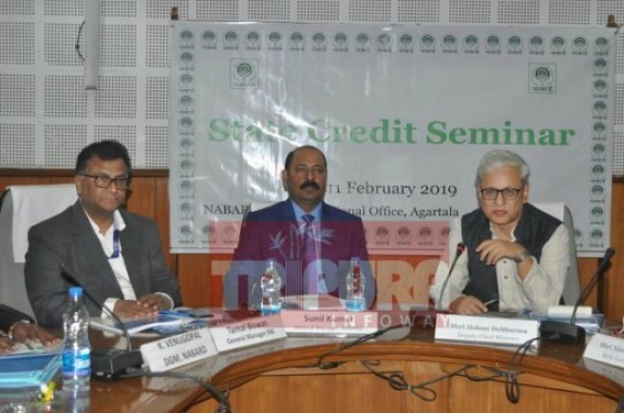 Deputy CM asks Banks to be â€˜public friendlyâ€™