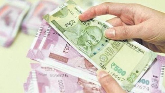 Poor man commits suicide in Govt office after allegedly failed to bribe officer to get license