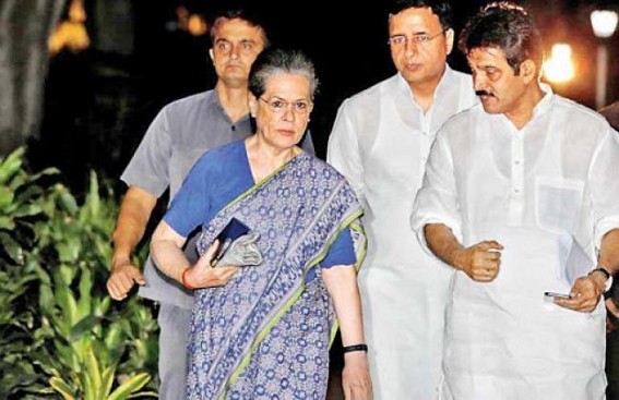 Cong hails SC order on criminals in politics, flays Modi