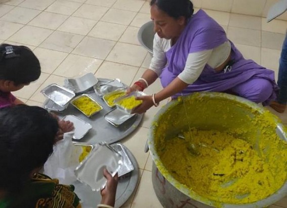 COVID-19 : Around 800 Cooked Food item packets distribution in Urban bodies in Tripura