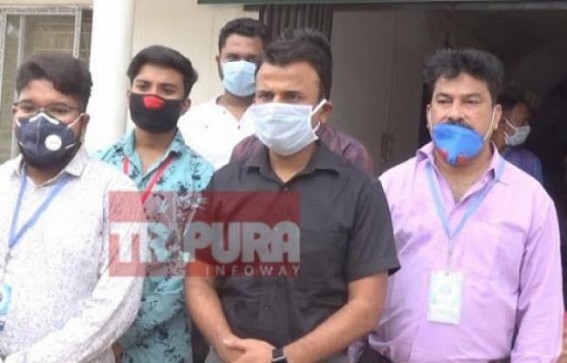Traders have been appealed to provide free cloths to AMC for mask stitching projects 