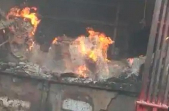 Fire breaks out at cardboard factory in Delhi