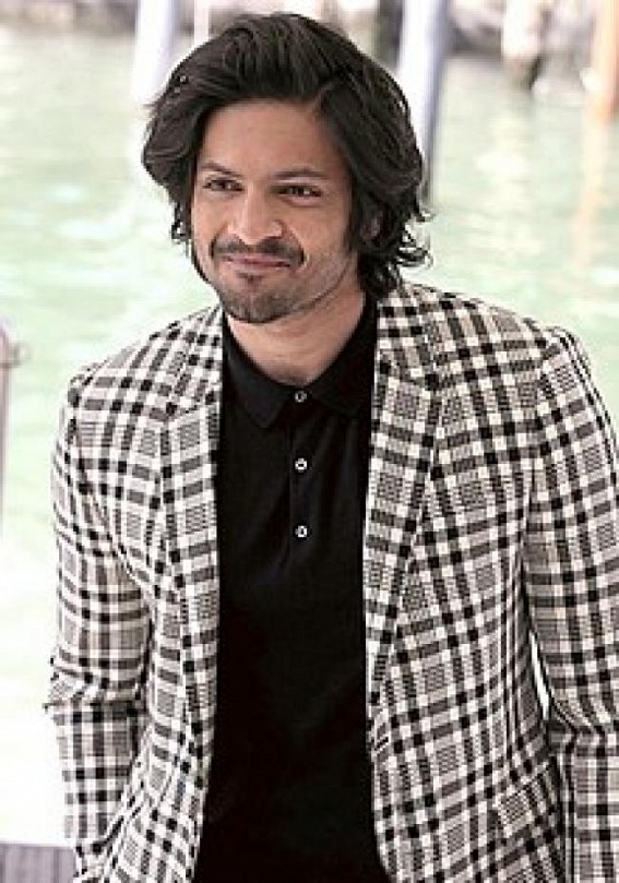 Ali Fazal 'suits' up, Richa finds him 'hawt'