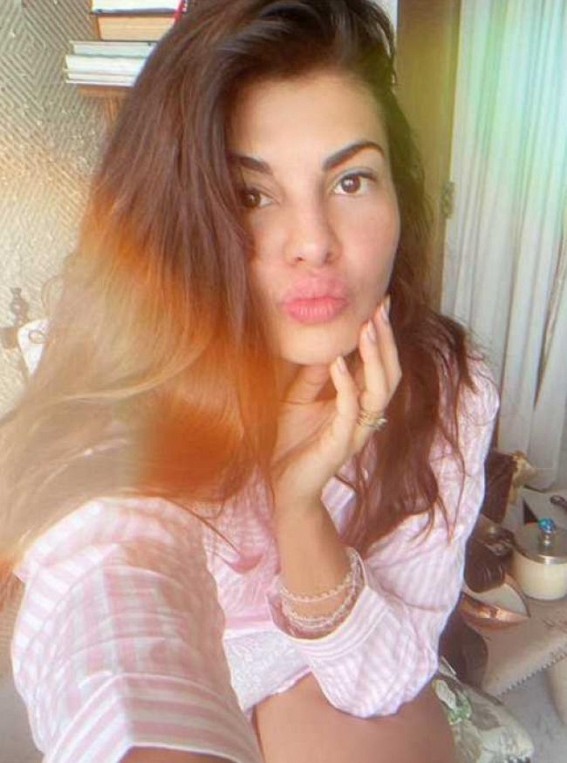 Jacqueline posts 'Monsoon Sunday' selfie