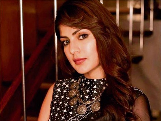 Did Rhea return to Sushant's home on June 12, fans wonder after viral post