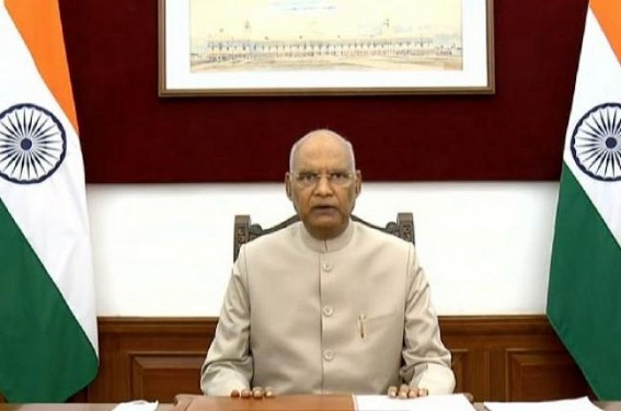 President awards 47 teachers on Teacher's Day