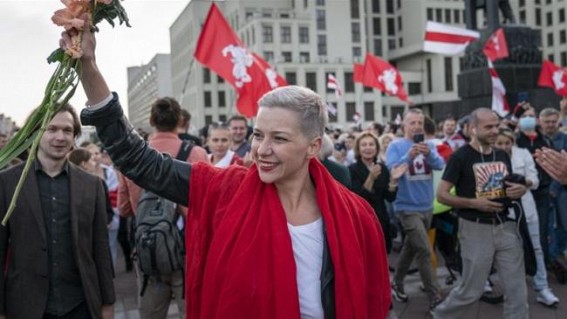 Belarus opposition leader detained at Ukraine border