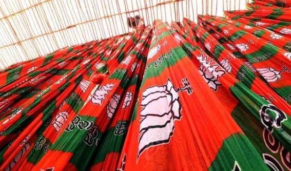 Scuffle among BJP supporters over ticket issue in Patna