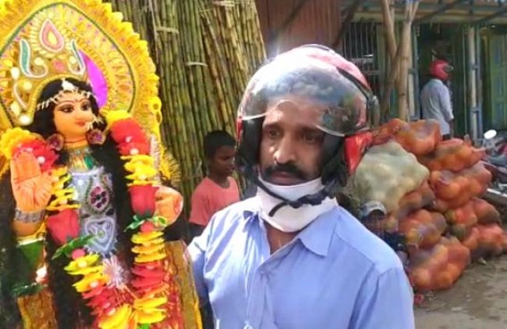 Families busy in Lakshmi puja market to welcome the Goddess of Wealth 