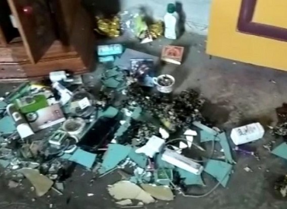 More Violence reported from Khayerpur : After assaulting Journalists, opposition party Leader, and activists, BJP goons went to house to house whole night  