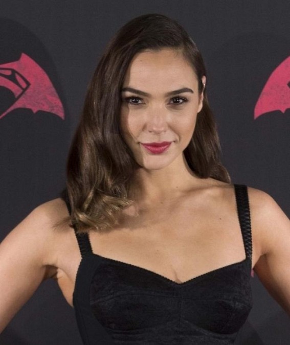 'Wonder woman' Gal Gadot replies to Hrithik: So glad you enjoyed the movie
