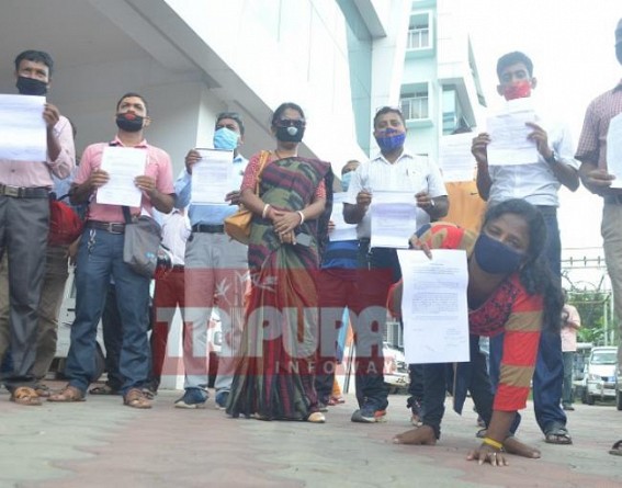 Dibyang 10323 teacher in protest after losing job