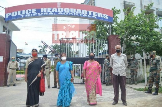 Miscreants, Bike-Gangs attacked 10323 teachers home in midnight after they started protest for Livelihood : Former teachers met SP West