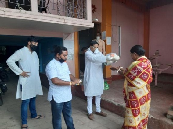 Senior Congress leader Gopal Roy continues relief distribution : 300 families benefited