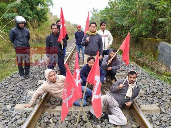 CPI-M Blocks Railway-Tracks, Transport system paralyzed statewide in voice against Anti-People Govt decisions, CAA