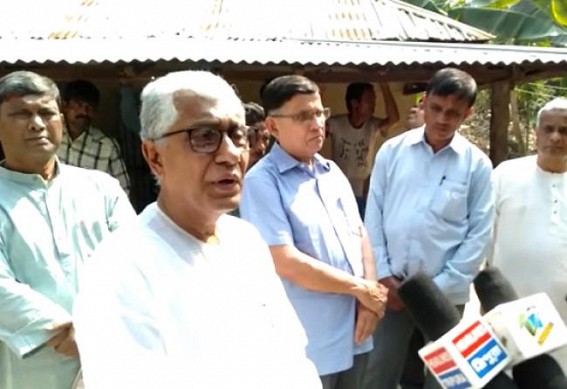 Ex-CM met poverty forced suicide victimâ€™s family in Udaipur's Samukchara
