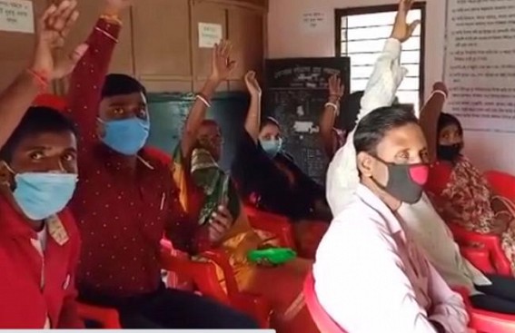 BJP's Infighting : 'No Trust Motion' passed against Gournagar Panchayat Pradhan  