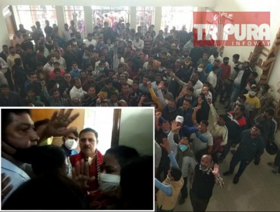 Tripura BJP new Incharge Received Major Shock on his First Visit as Majority of the BJP MLAs, Kariyakartas raised 'Biplab Hatao, BJP Bachao Slogan' 