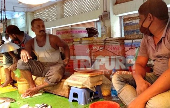 Sellers reluctant to wear masks in Agartala, alleged, â€˜Suffocation due to hot Weatherâ€™