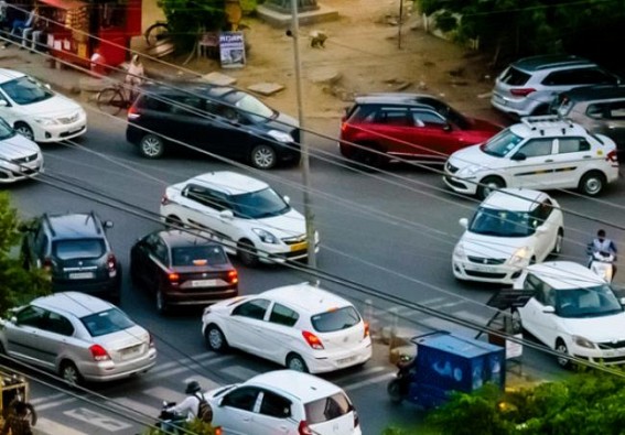 Link traffic offences with insurance premium: IRDAI committee