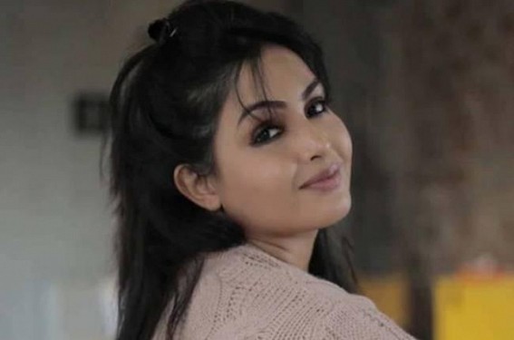 Shubhangi Atre turns selfie queen in Covid isolation