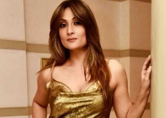 Urvashi Dholakia can't get over her love for selfies