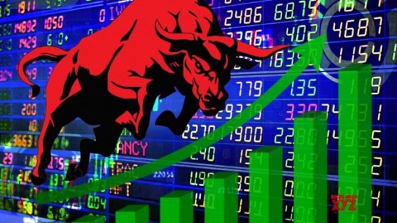 FIIs turn net buyers of software & services, real estate stocks