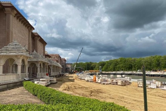 Hindu Sect Is Accused of Using Forced Labor to Build N.J. Temple : FBI raided 