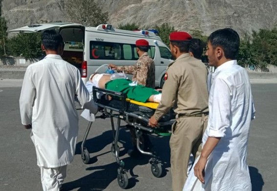 10 dead, 15 injured in separate Pak road accidents
