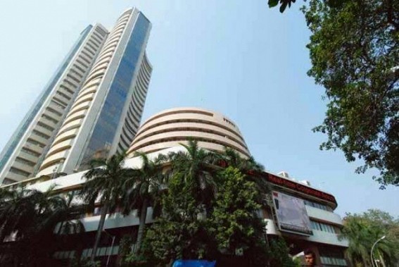Equity indices rise in line with global markets; IT stocks rise