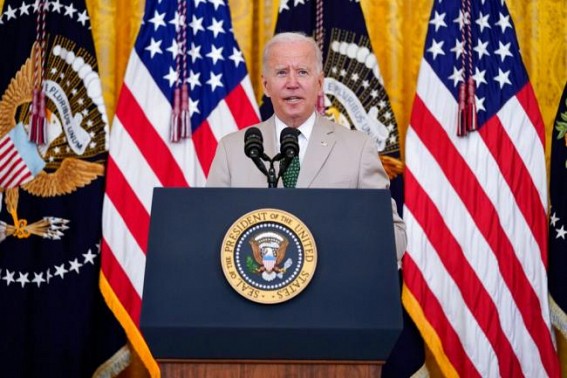 Biden admin extends pause on student loan