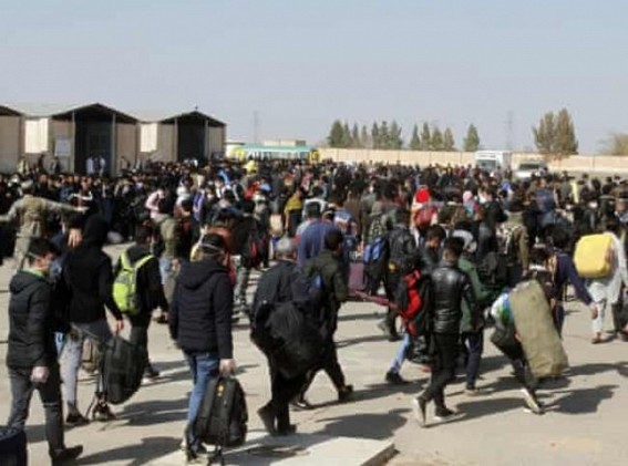 Iran closes border with Afghanistan after refugee influx