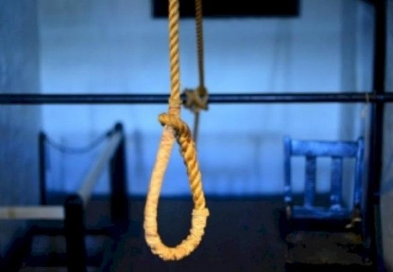 Blackmailed by classmate, UP girl ends life